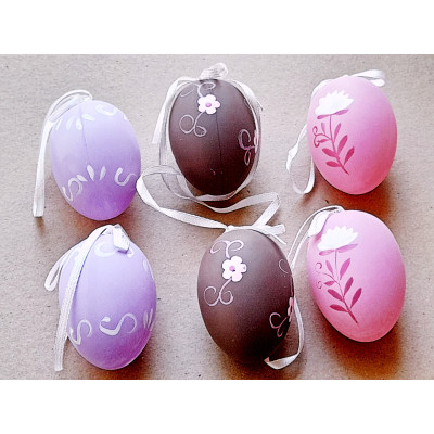 Plastic eggs, 6 pcs.